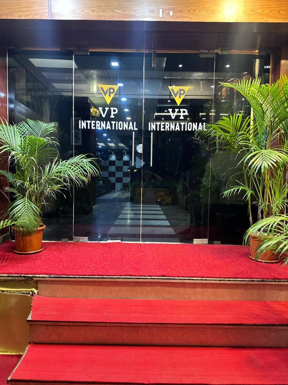 מלון העיר בנגלור Vp International מראה חיצוני תמונה